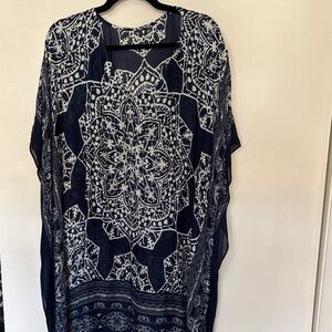 Navy & White Printed Tunic Top - Women's Casual Boho Style